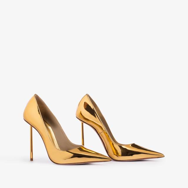 Le Silla Décolleté metallizzata oro pepita Italia