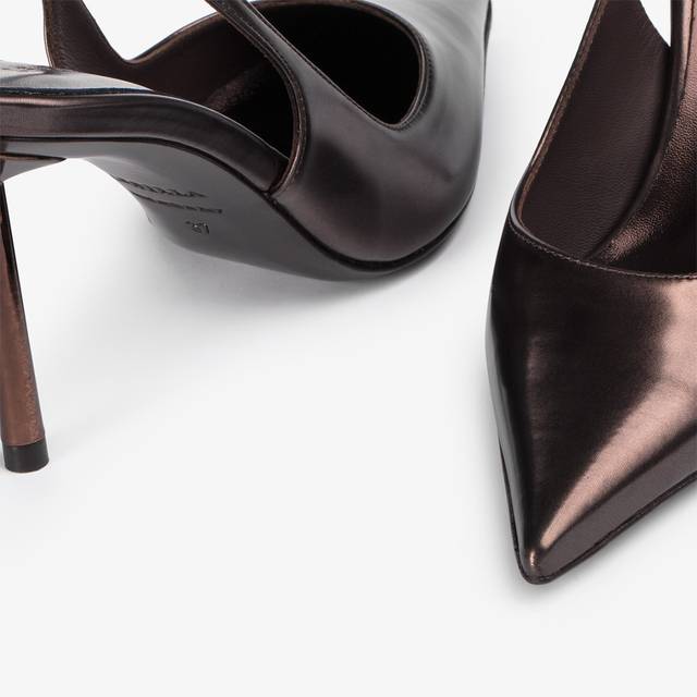 Le Silla Slingback metallizzata marrone fondente Italia