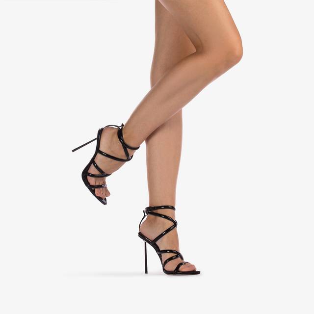 Le Silla Sandalo con fasce incrociate vernice nero Promozione temporanea