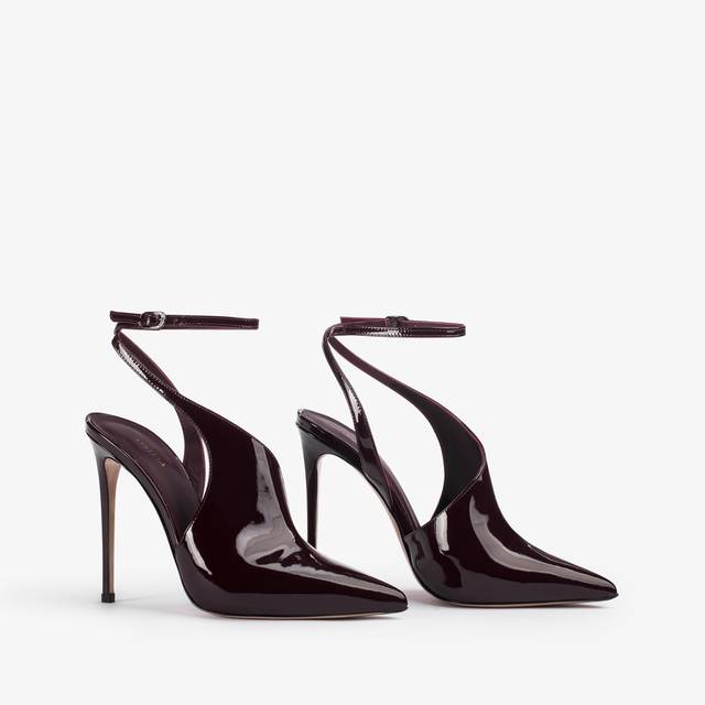 Le Silla Décolleté cut-out vernice rossa cherry Sconti questo mese