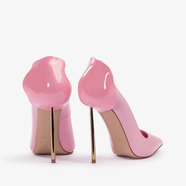 Le Silla Décolleté pelle rosa dea Comprane uno, ottenene uno gratis