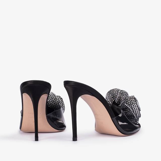 Le Silla Sandalo raso e plexy nero e Cristalli 50% di sconto con spedizione gratuita