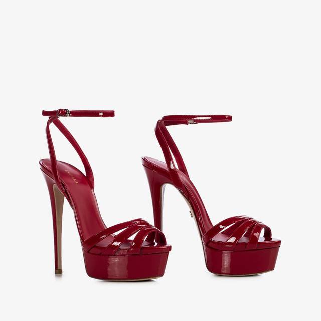 Le Silla Sandalo vernice rosso Comprane uno, ottenene uno gratis