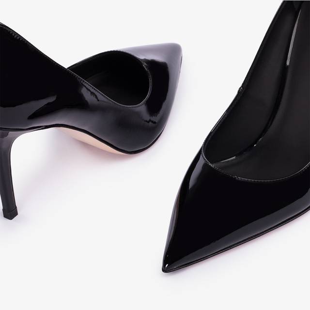 Le Silla Décolleté vernice nera Offerta speciale