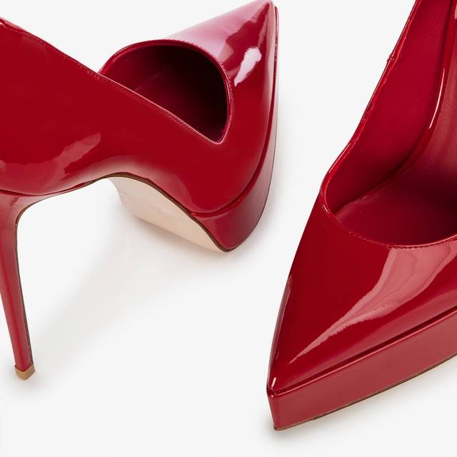 Le Silla Décolleté con plateau vernice rossa Offerte giornaliere