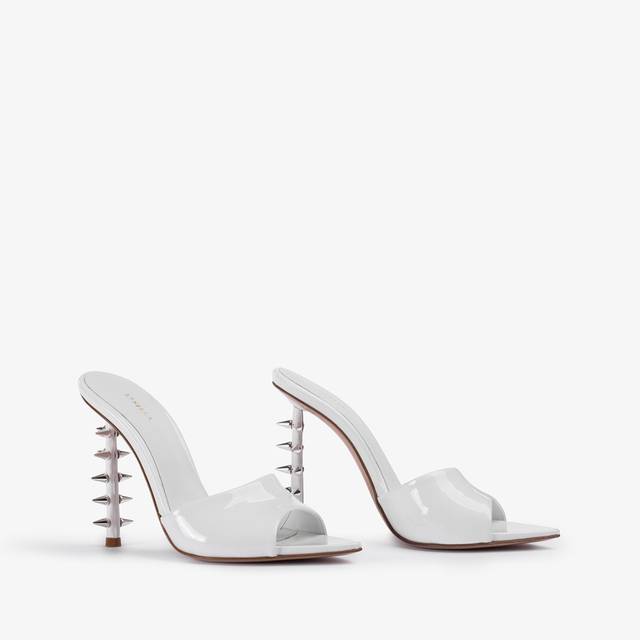 Le Silla Sandalo mule vernice bianco con borchie Ultimo giorno