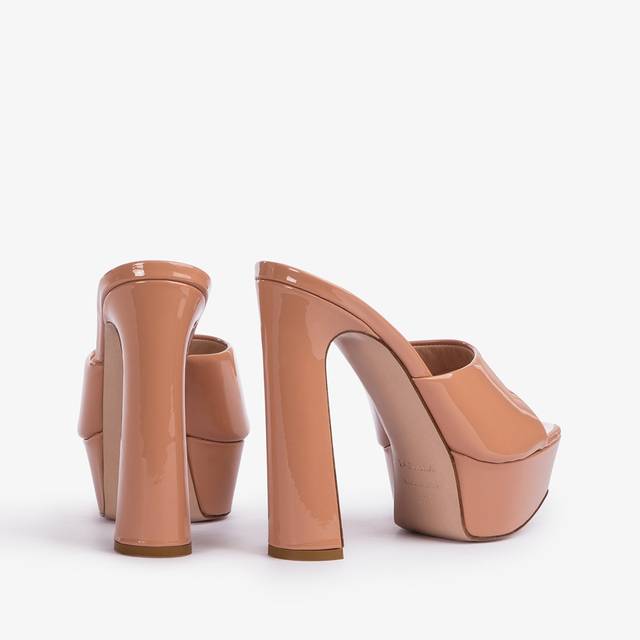 Le Silla Sandalo con plateau vernice nude phard Sconti questo mese