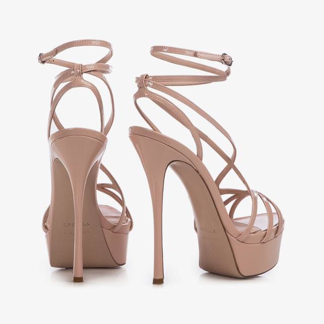 Le Silla Sandalo con plateau vernice nude skin Economico