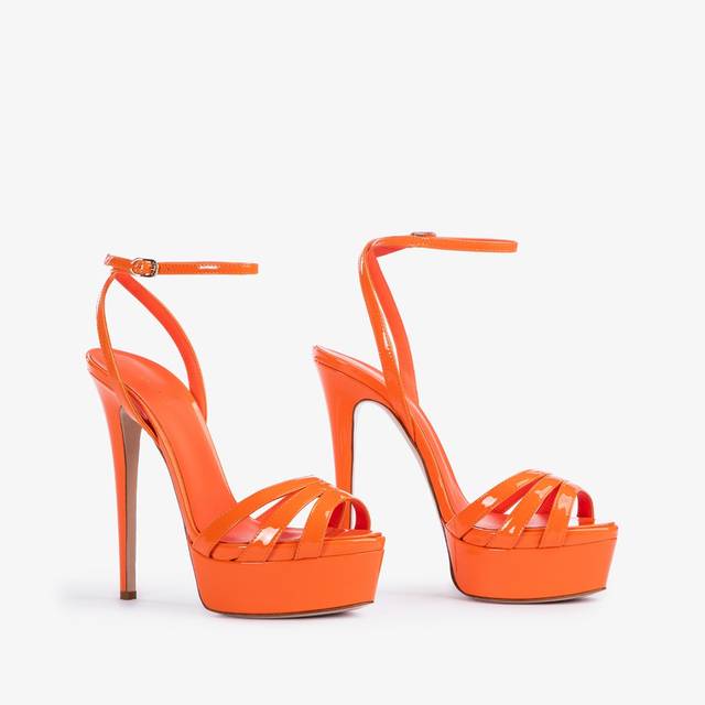 Le Silla Sandalo con plateau vernice arancione mandarin Offerta esclusiva