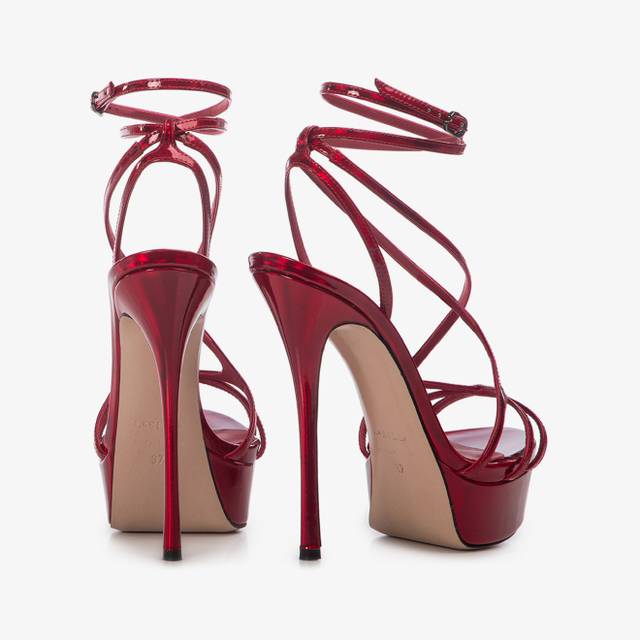 Le Silla Sandalo con plateau iridescente rosso rebel Convenienza