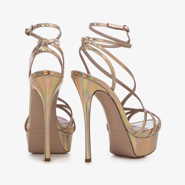 Le Silla Sandalo con plateau iridescente nude Novità
