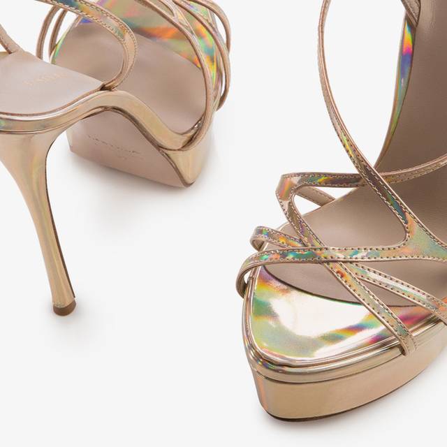 Le Silla Sandalo con plateau iridescente nude Novità