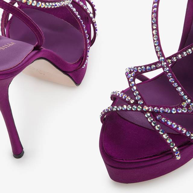 Le Silla Sandalo con plateau raso viola grape Sconti questo mese