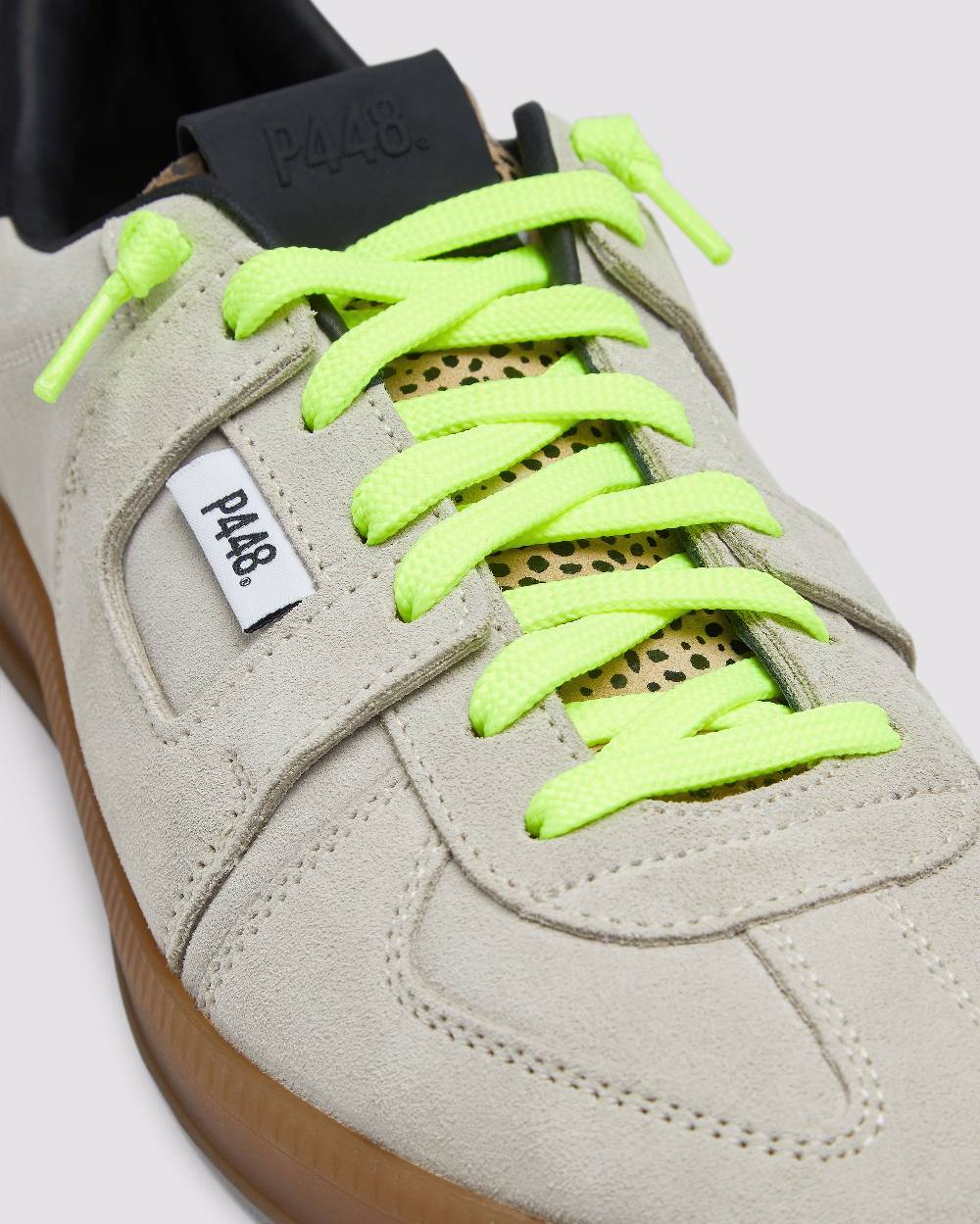 ﻿P448 Monza Trek Sconto