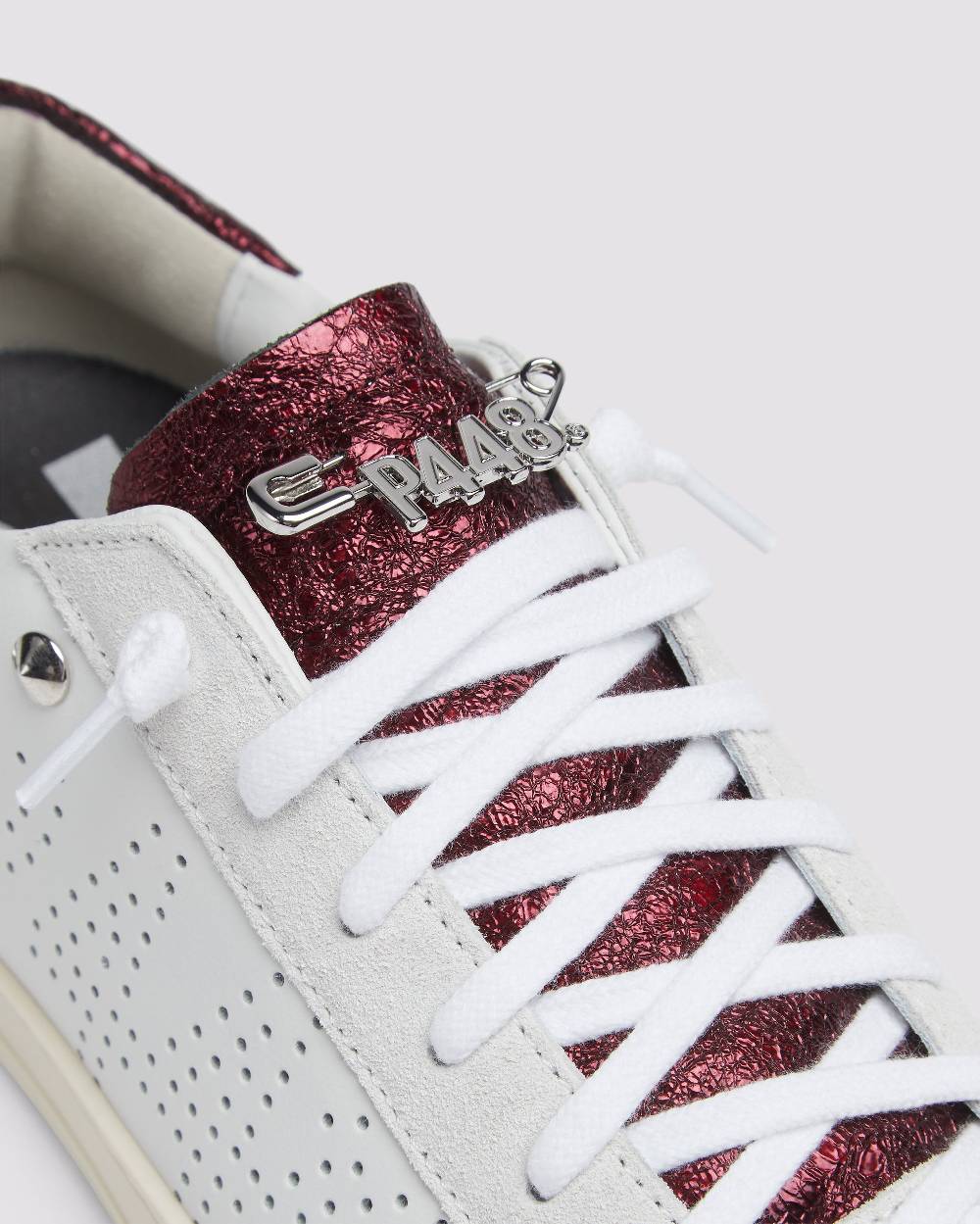 P448 John Maroon/Stud Outlet