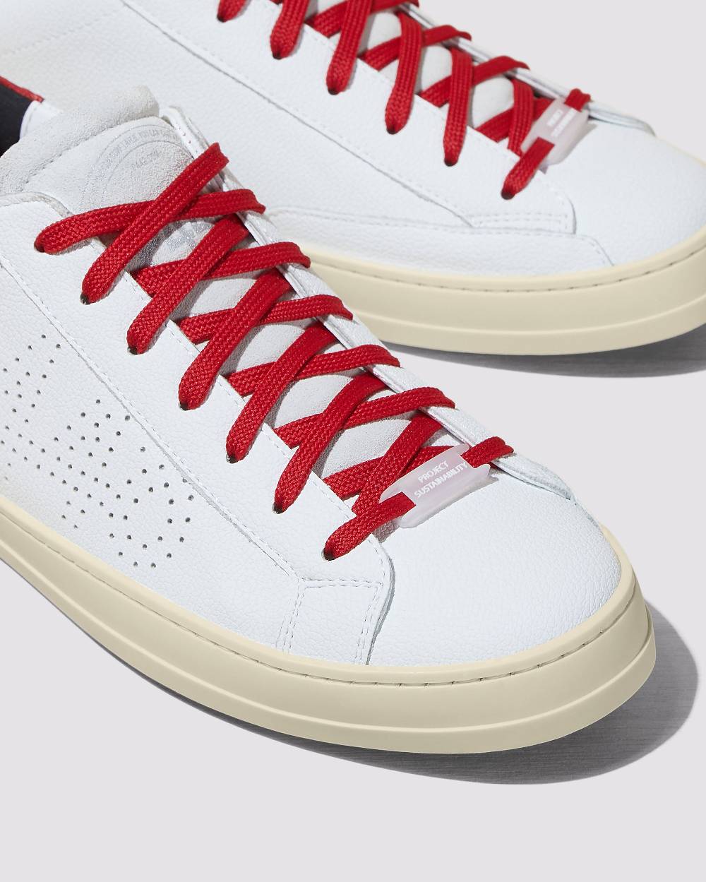P448 John Carp/Red Online