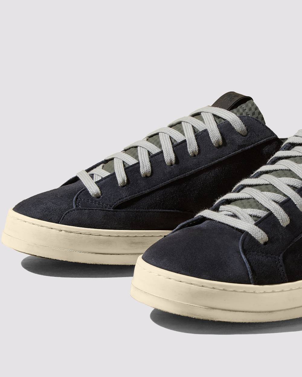 P448 John Futura Saldi