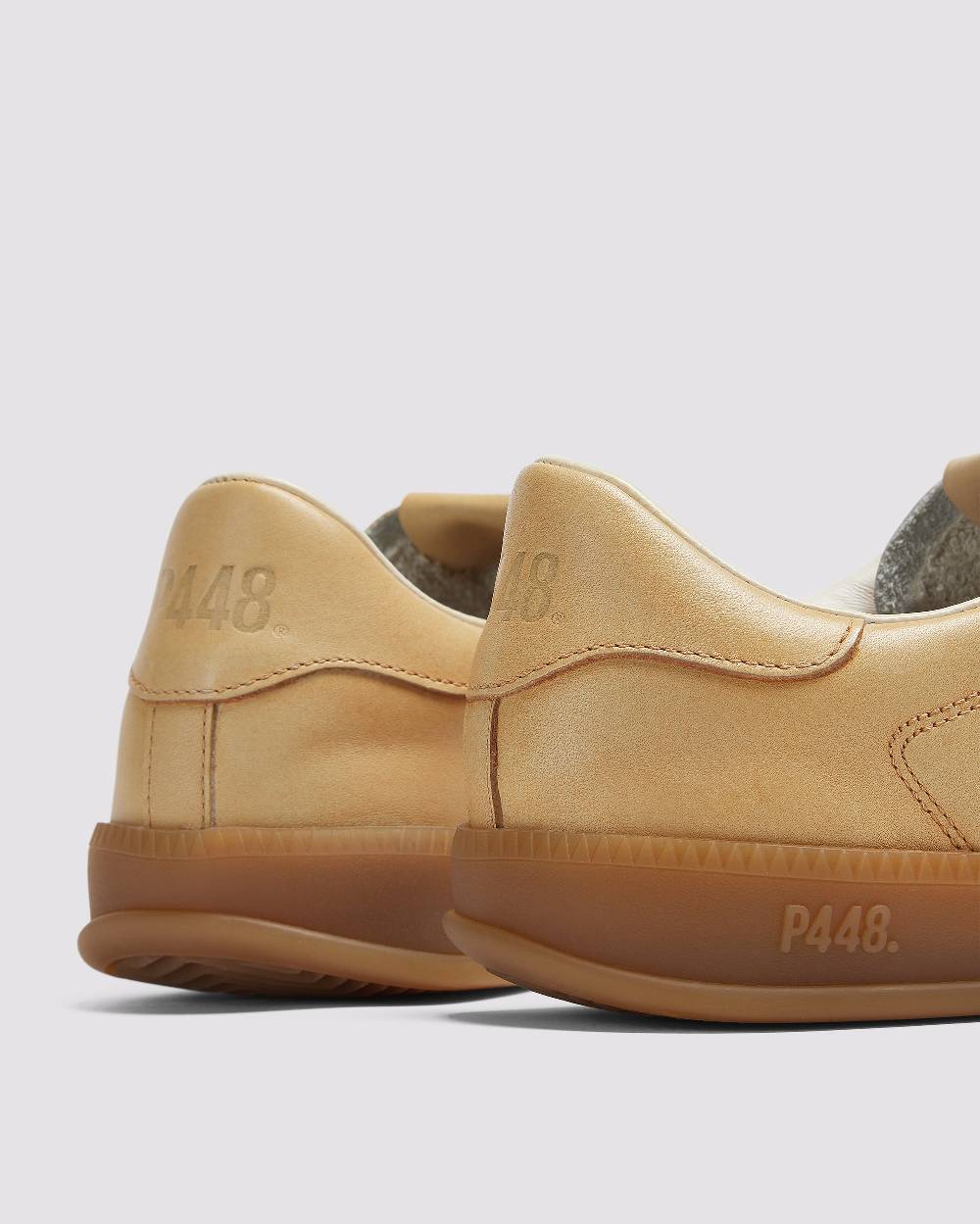 P448 Monza Dyed Bisque Offerta esclusiva