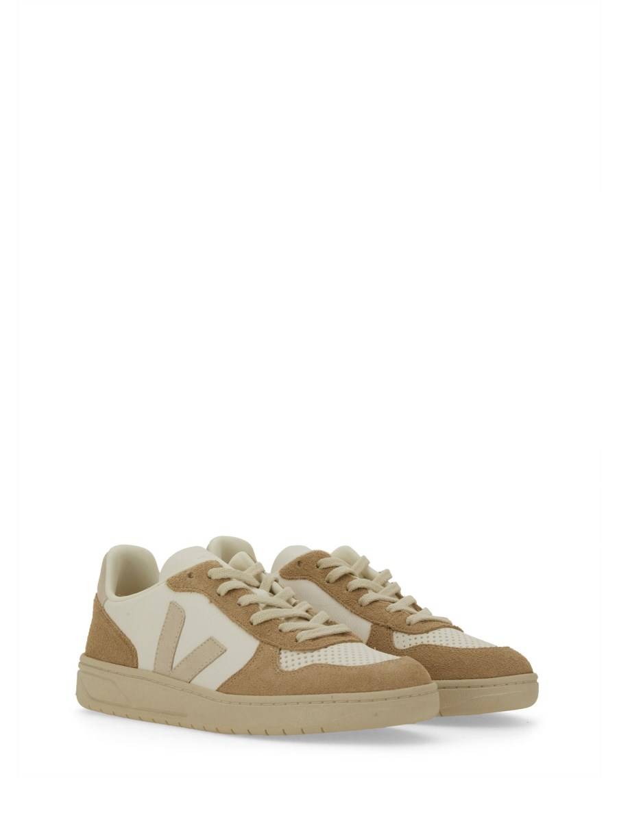 VEJA SNEAKER V-10 IN PELLE Qualità