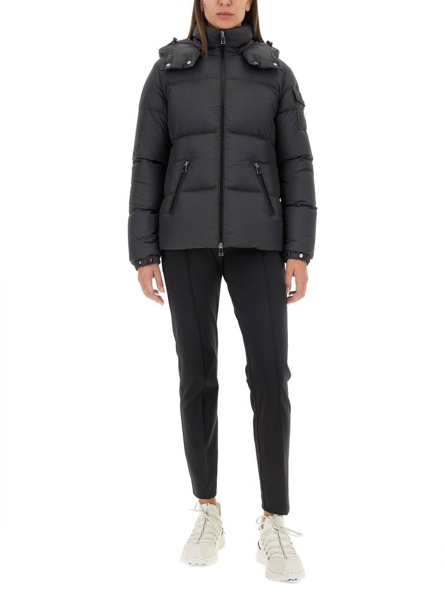 MONCLER GIACCA CORTA FOURMINES IN NYLON RICICLATO Liquidazione