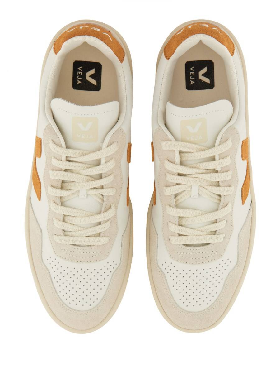 VEJA SNEAKER V-90 IN PELLE Promozione Limitata