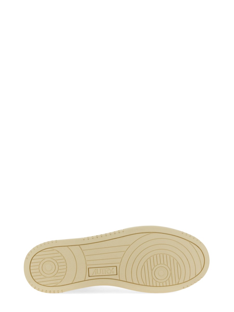 AUTRY SNEAKER MEDALIST LOW IN PELLE Comprare a buon mercato
