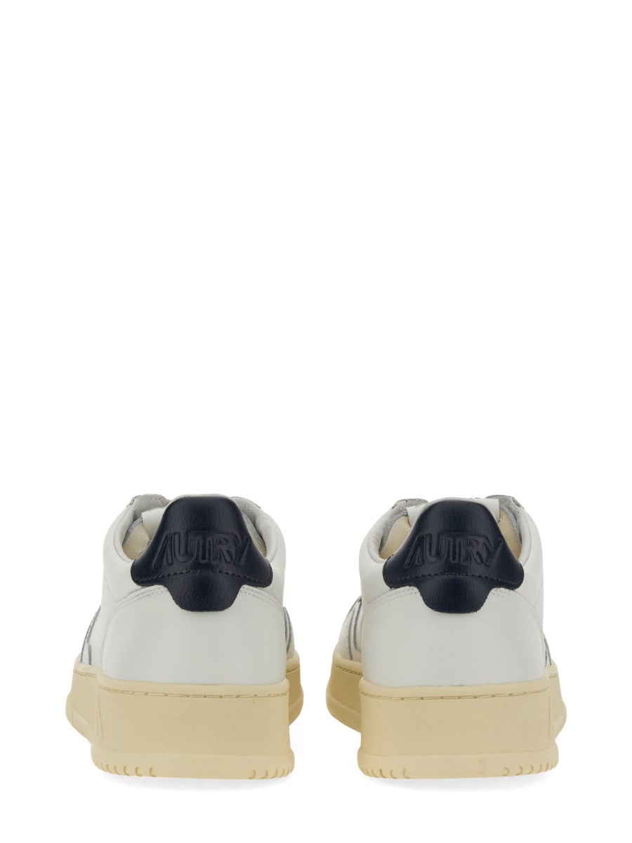 AUTRY SNEAKER MEDALIST LOW IN PELLE Comprare a buon mercato
