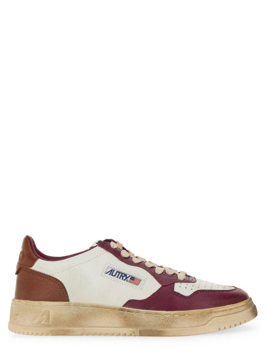 AUTRY SNEAKER SUPER VINTAGE IN PELLE CON LOGO Offerta