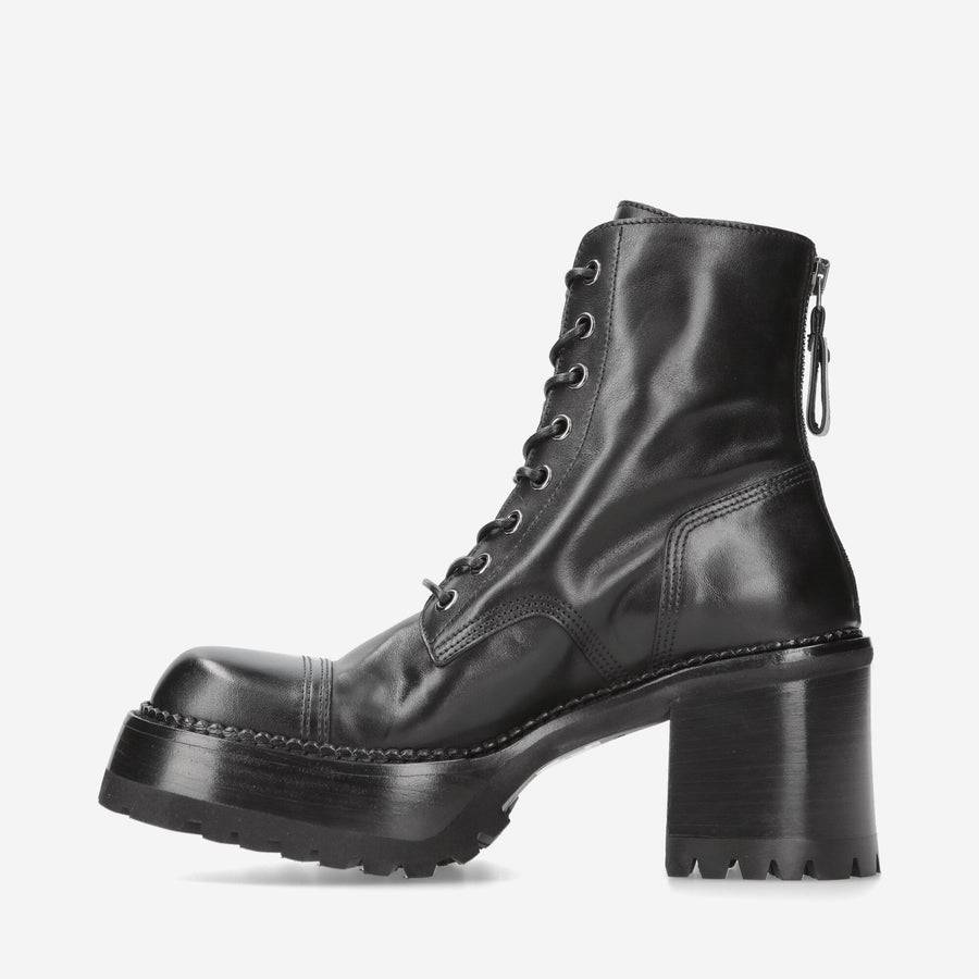 Premiata Stivaletti McQueen M4519LA in vitello Promozione Limitata
