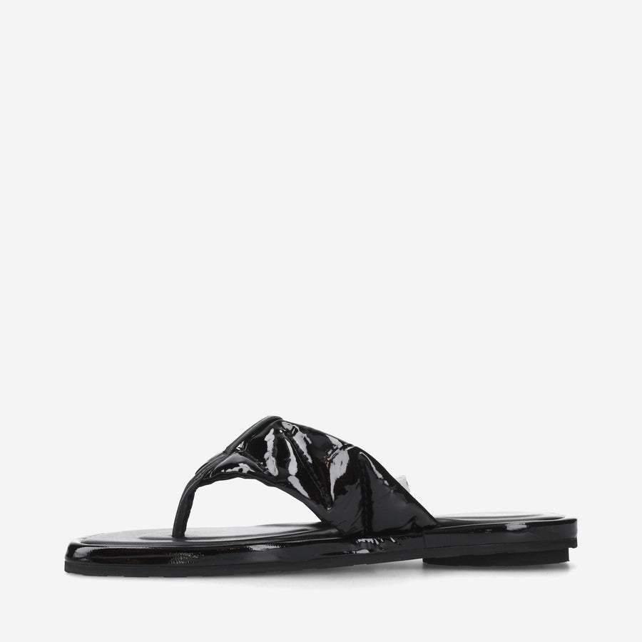 Premiata Sandali infradito M6654B in nappa imbottita Only for today