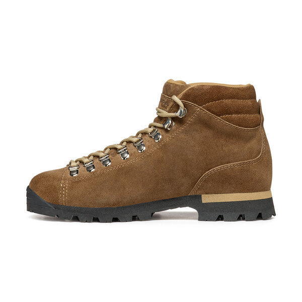 Scarpa PRIMITIVE Reinterprets the tradition style in a modern key Bestseller