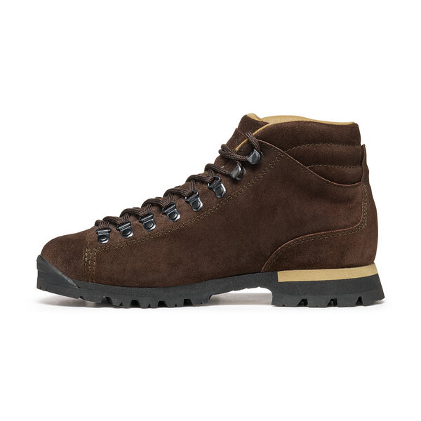 Scarpa PRIMITIVE Reinterprets the tradition style in a modern key Liquidazione