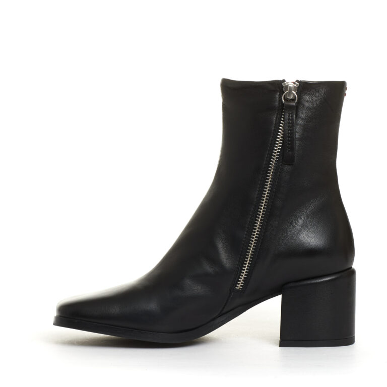 Sorelle Perego stivaletto pelle nera tacco 60 mm In Vendita
