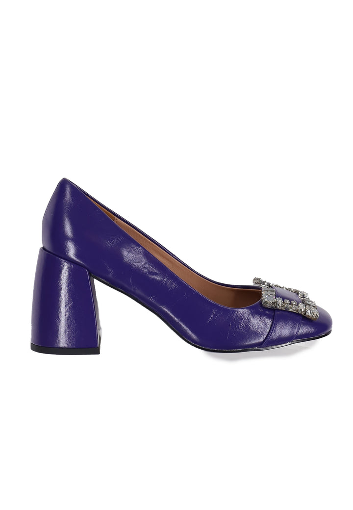 Spatarella Decollete donna in pelle lucida viola con fibbia in strass e tacco alto Adella