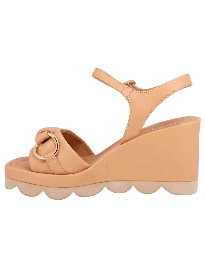 Spatarella Sandali donna in pelle beige con zeppa alta e cinturino alla caviglia Promozione