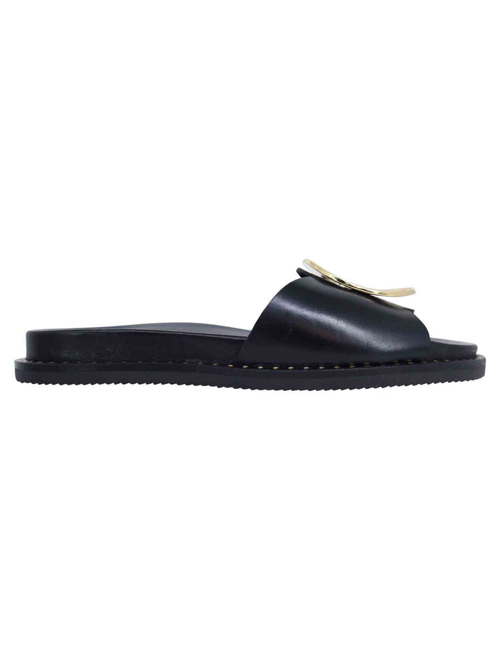 Spatarella Sandali donna flat in pelle nera con fussbett e fibbia in oro Fino al 55% di sconto