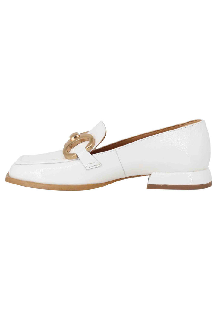 Spatarella Mocassini donna Poppi Chal in naplak off white con morsetto in oro satinato Prezzo di fabbrica