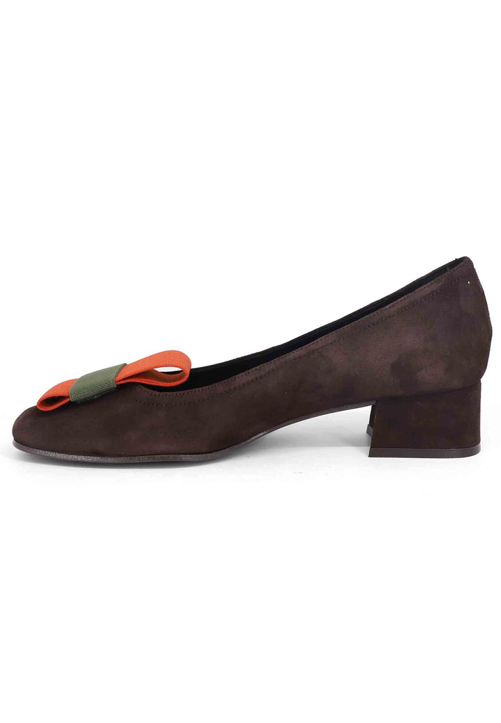 Spatarella Decollete donna in camoscio marrone con tacco basso In vendita