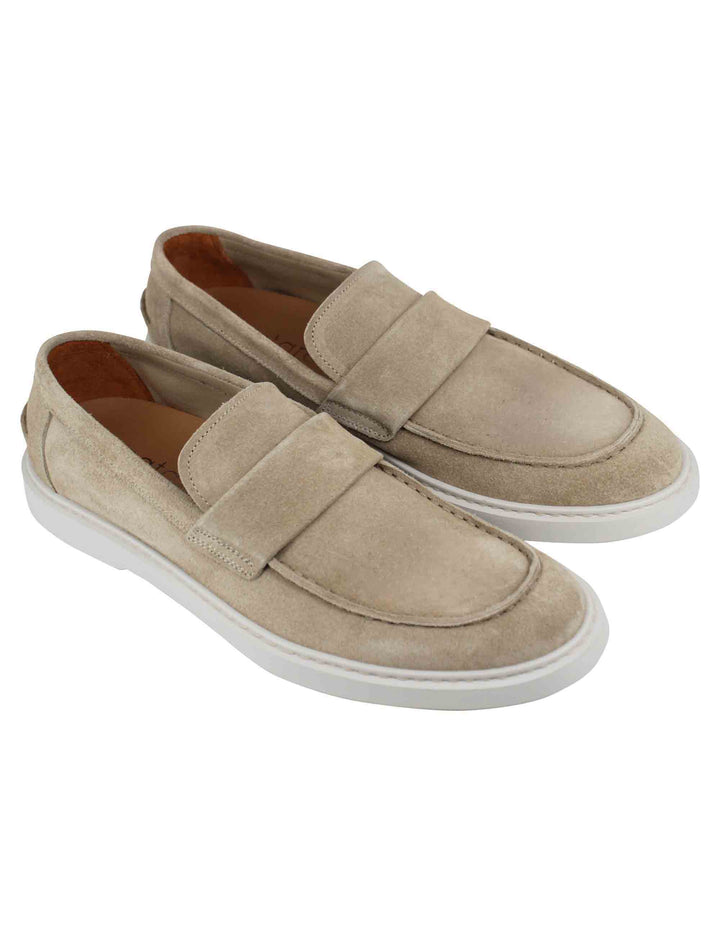 Spatarella Mocassini uomo in camoscio beige con suola in gomma bianca 2025