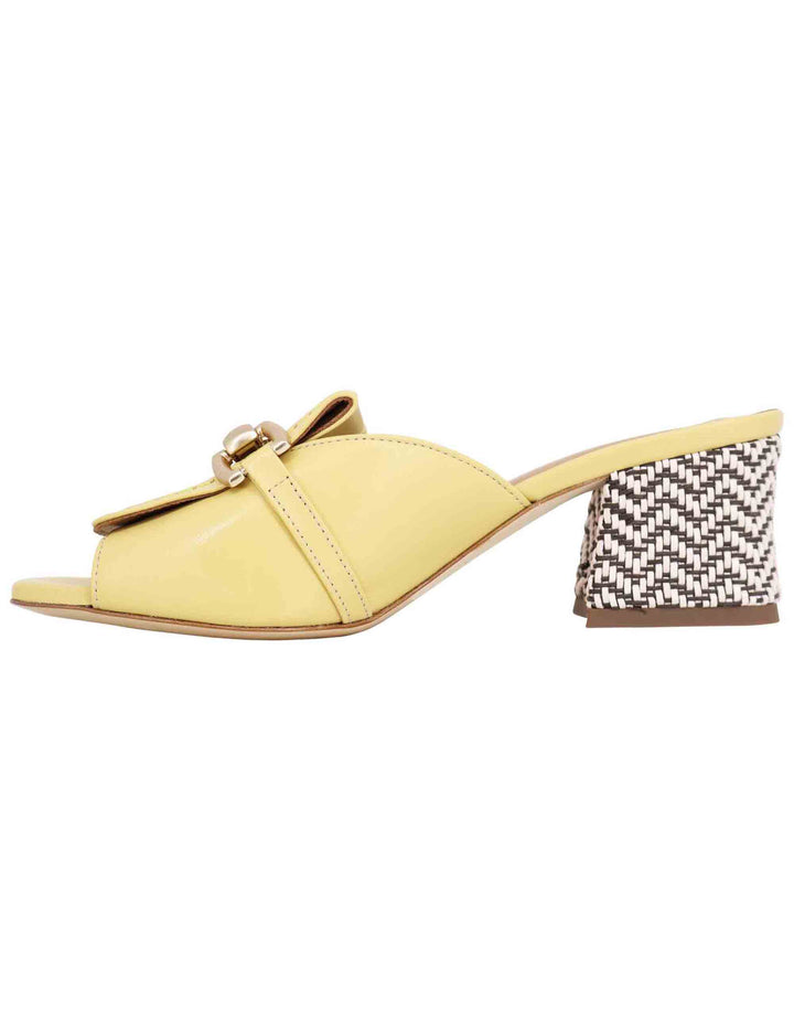 Spatarella Sandali donna in pelle gialla con morsetto in oro Convenienza
