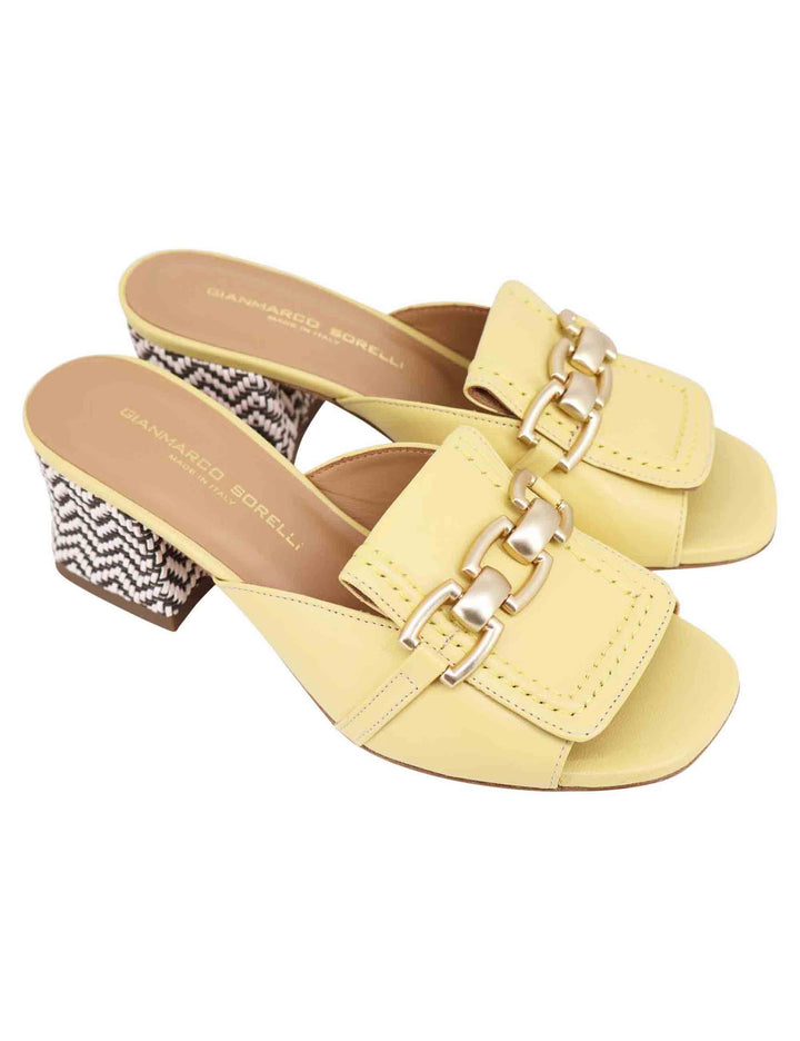 Spatarella Sandali donna in pelle gialla con morsetto in oro Convenienza