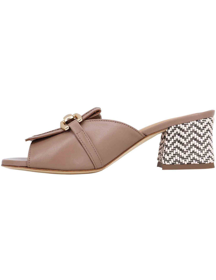 Spatarella Sandali donna in pelle taupe con morsetto in oro Presa