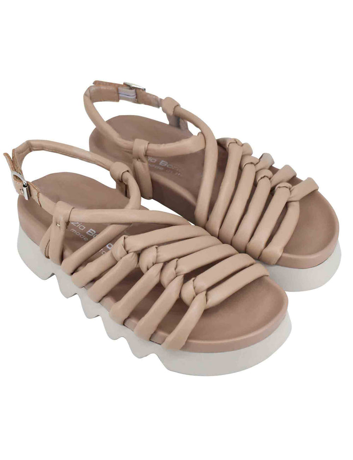 Spatarella Sandali donna in pelle beige con cinturini e suola carrarmato Offerta migliore