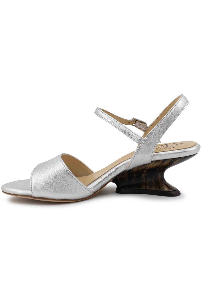 Spatarella Sandali donna in pelle laminata argento con zeppa bassa Latest stili