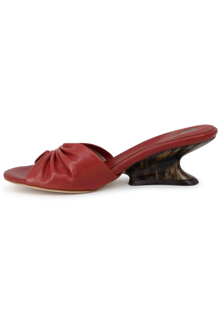 Spatarella Sandali donna in pelle mattone con zeppa bassa Outlet