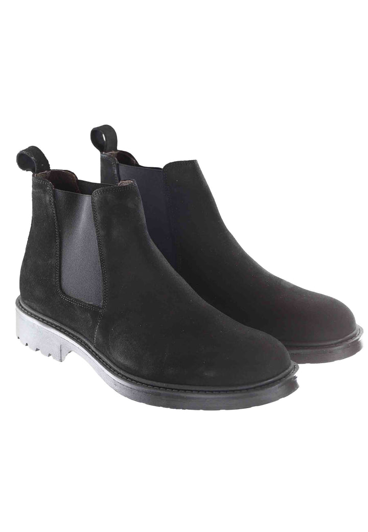 Spatarella Stivaletti chelsea boot uomo in camsocio nero con suola carrarmato Fino al 60% di sconto