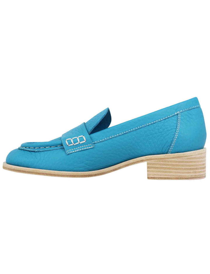 Spatarella Mocassini donna in pelle celelste con vaschettone e suola in cuoio Latest fashion
