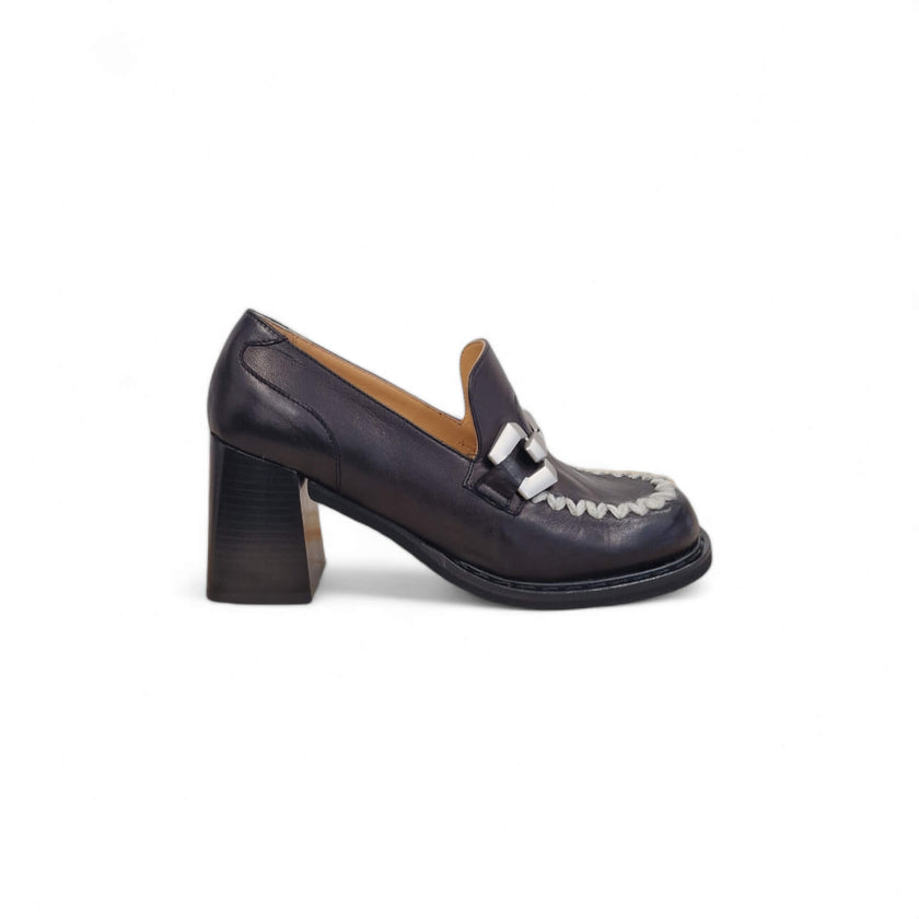 Viola Ricci Carla - Mocassino con tacco - nero Offerte